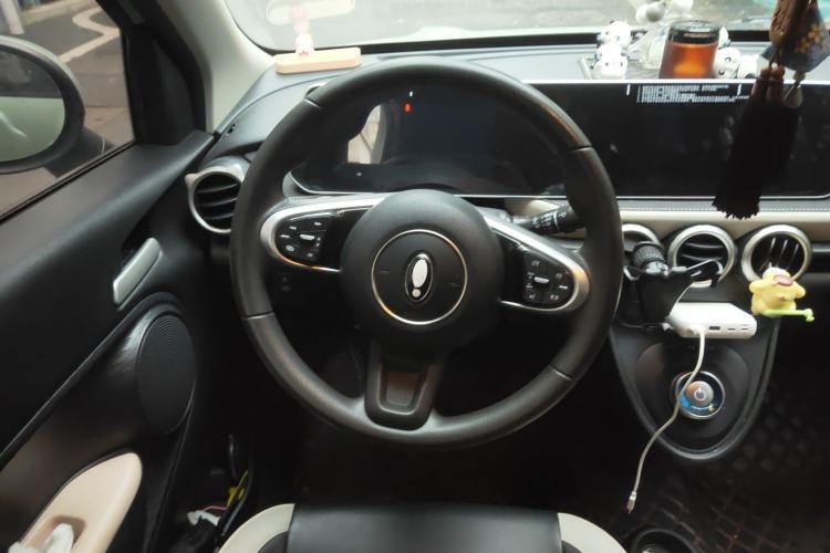 Used ORA Black Cat 2022 351 km Range Comfort Version Ternary Lithium Steering Wheel