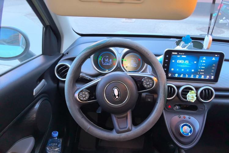 Used ORA Black Cat 2022 351 km Standard Version Ternary Lithium Steering Wheel