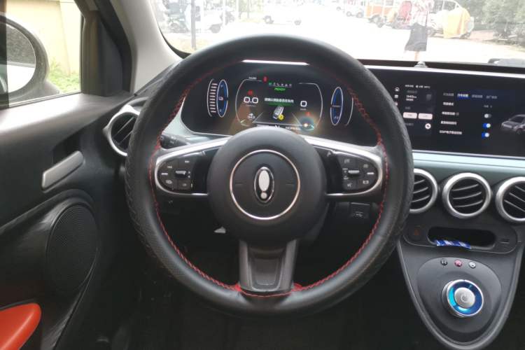 Used ORA Black Cat 2022 351 km Range Comfort Version Ternary Lithium Steering Wheel