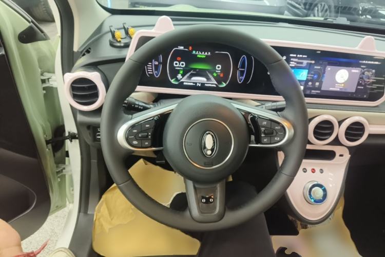 Used ORA Black Cat 2022 405 km Long-Range Version Ternary Lithium Steering Wheel