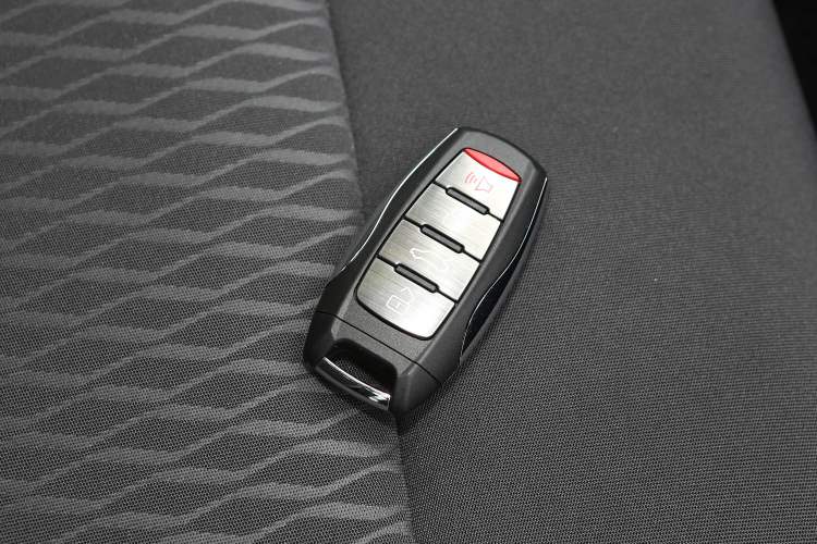 Used ORA Black Cat 2022 351 km Standard Version Ternary Lithium Vehicle Key
