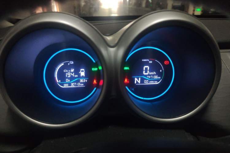 Used ORA Black Cat 2022 301km "Cute Pet" Version – Lithium Iron Phosphate Instrument Cluster