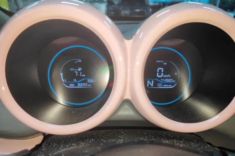 Used ORA Black Cat 2022 301km "Cute Pet" Version – Lithium Iron Phosphate Instrument Cluster