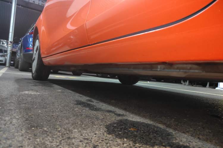 Used ORA Black Cat 2022 301km "Cute Pet" Version – Lithium Iron Phosphate Left Side Sill