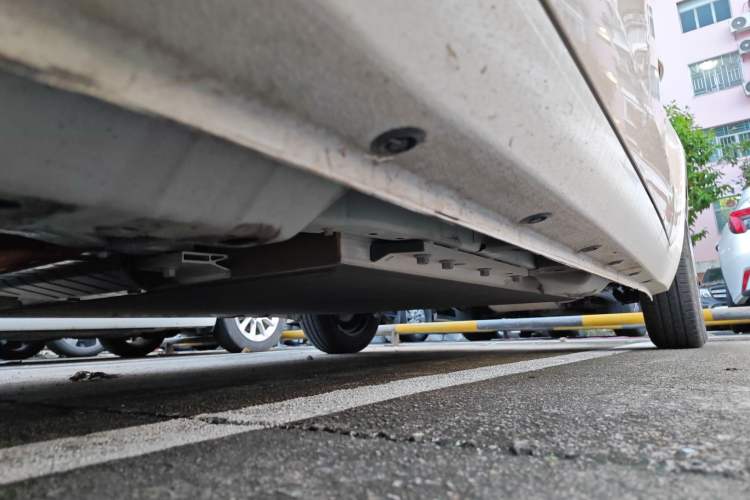 Used ORA Black Cat 2022 301km "Cute Pet" Version – Lithium Iron Phosphate Chassis Front Left