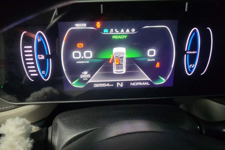 Used ORA Black Cat 2022 351 km Comfort Version Ternary Lithium Odometer Close Up
