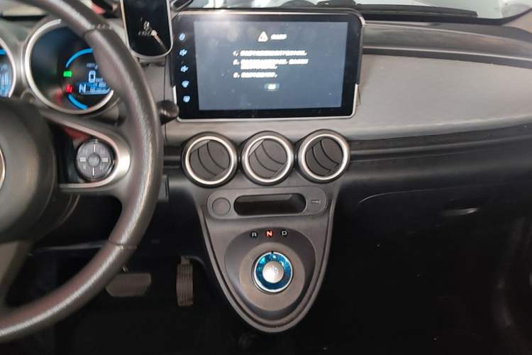 Used ORA Black Cat 2022 301km "Cute Pet" Version – Lithium Iron Phosphate Audio And AC Panel