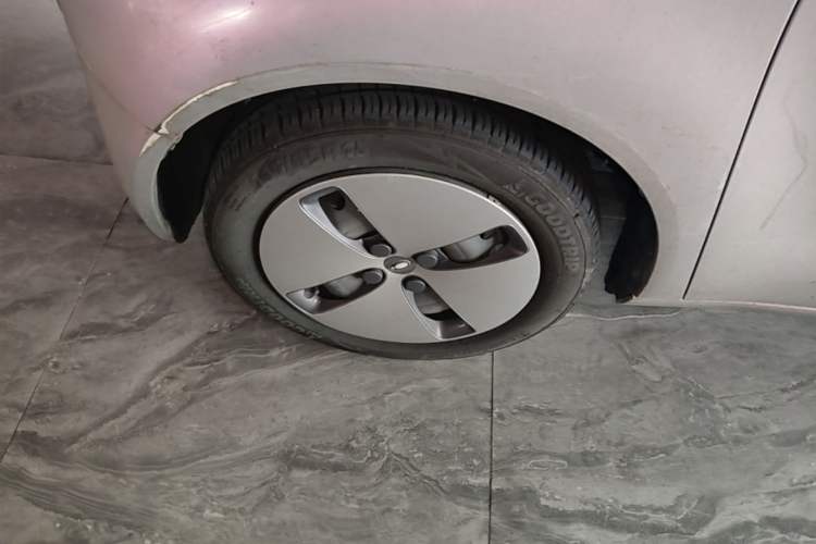 Used ORA Black Cat 2022 301km "Cute Pet" Version – Lithium Iron Phosphate Left Front Wheel Hub