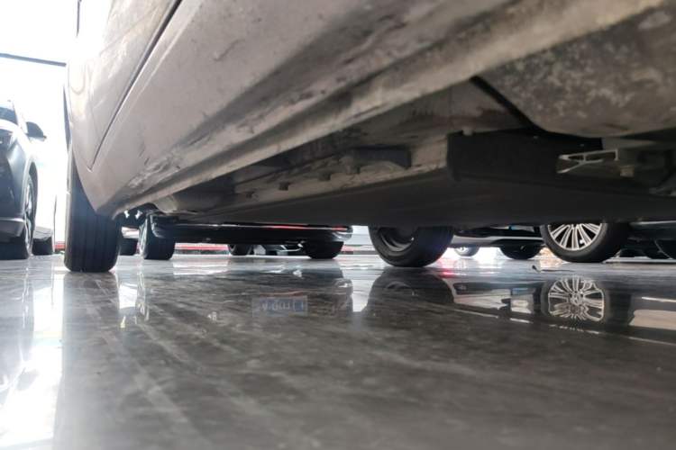 Used ORA Black Cat 2022 301km "Cute Pet" Version – Lithium Iron Phosphate Right Side Sill
