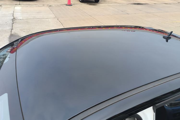 Used ORA Black Cat 2022 351 km Range Luxury Version Lithium-Ion Battery Roof