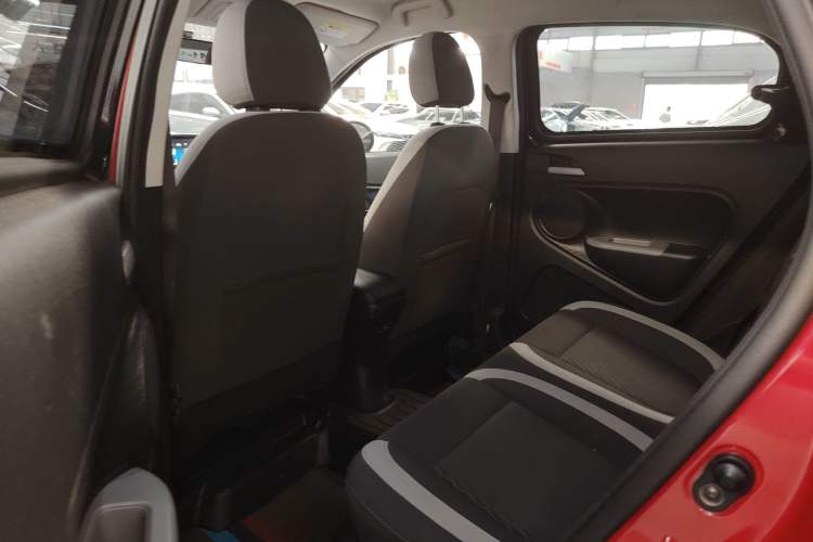 Used ORA Black Cat 2022 301km Base Version Ternary Lithium Interior 4