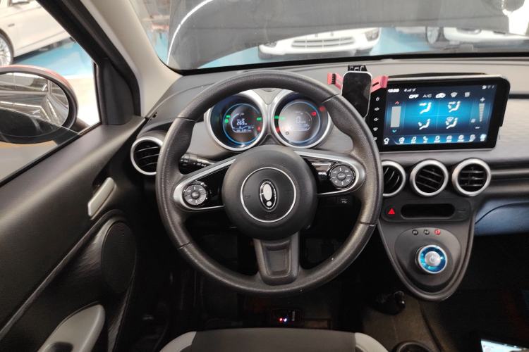 Used ORA Black Cat 2022 301km Base Version Ternary Lithium Steering Wheel