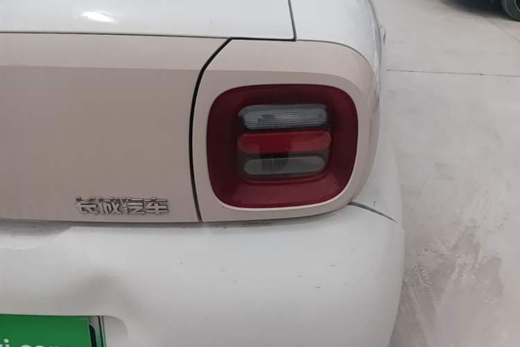 Used ORA Black Cat 2022 301km "Cute Pet" Version – Lithium Iron Phosphate Right Rear Taillight