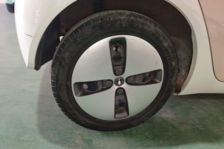 Used ORA Black Cat 2022 Updated Version 301 km Cute Pet Edition Lithium Iron Phosphate Right Rear Wheel Hub