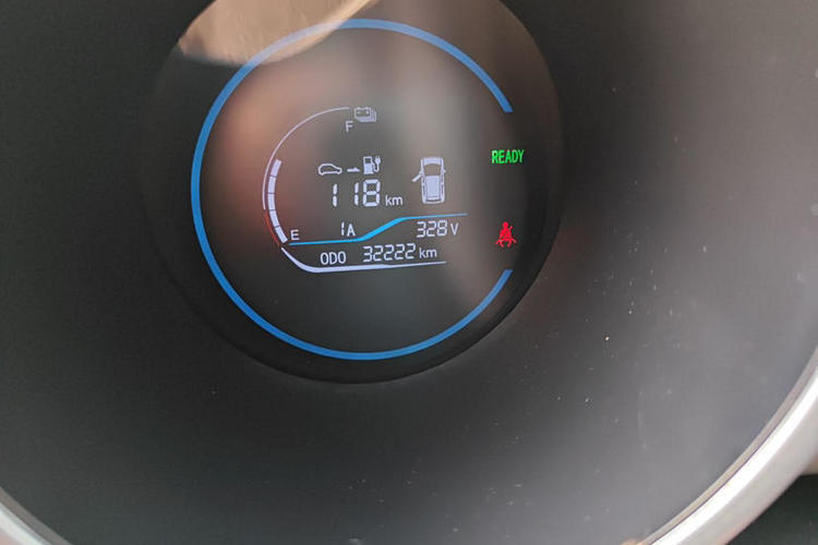 Used ORA Black Cat 2022 351 km Standard Version Ternary Lithium Odometer Close Up