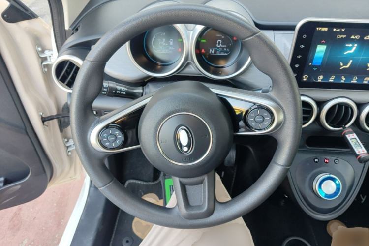 Used ORA Black Cat 2022 301km "Cute Pet" Version – Lithium Iron Phosphate Steering Wheel