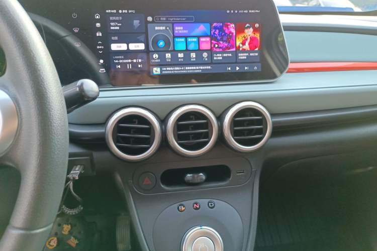 Used ORA Black Cat 2022 351 km Range Comfort Version Ternary Lithium Audio And AC Panel