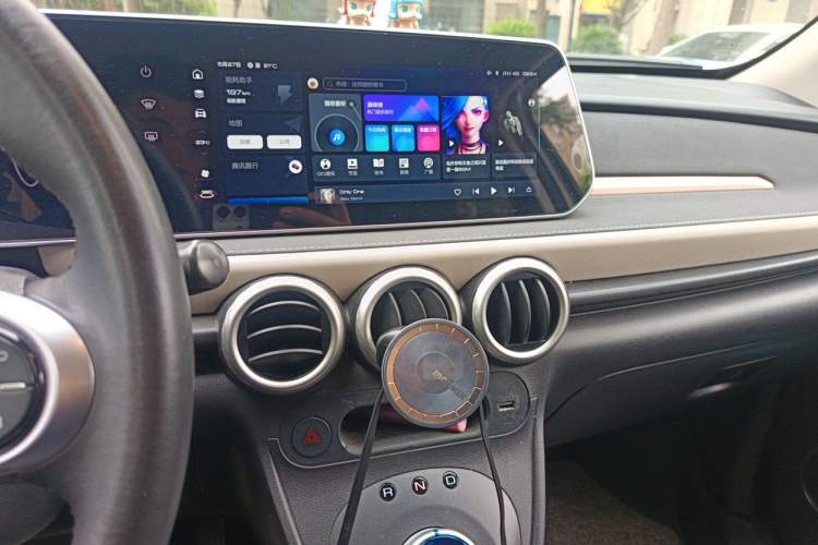 Used ORA Black Cat 2022 405 km Long-Range Version Ternary Lithium Audio And AC Panel