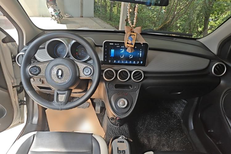 Used ORA Black Cat 2022 301km "Cute Pet" Version – Lithium Iron Phosphate Center Console
