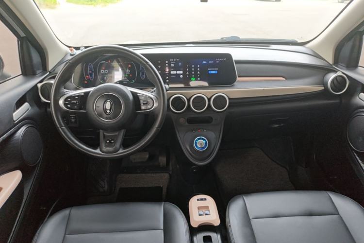 Used ORA Black Cat 2022 405 km Long-Range Version Ternary Lithium Center Console