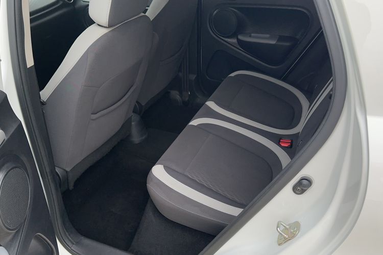 Used ORA Black Cat 2022 Updated Version 301 km Cute Pet Edition Lithium Iron Phosphate Driver Seat