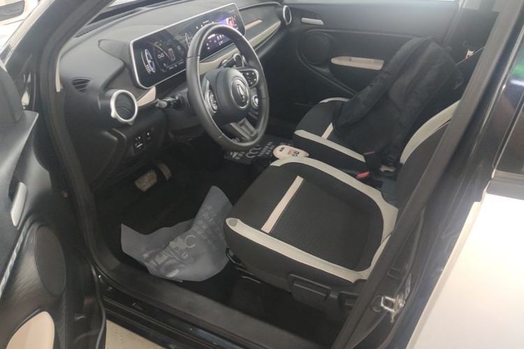 Used ORA Black Cat 2022 351 km Comfort Version Ternary Lithium Driver Seat