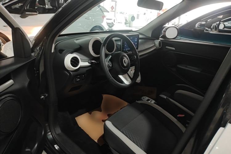 Used ORA Black Cat 2022 301km Base Version Ternary Lithium Driver Seat