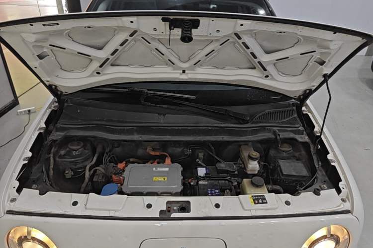 Used ORA Black Cat 2022 301km Base Version Ternary Lithium Engine Bay