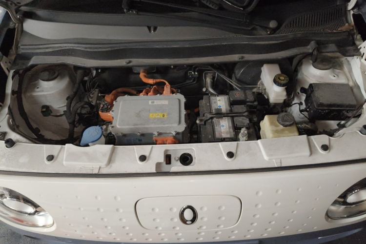 Used ORA Black Cat 2022 301km "Cute & Dynamic" Phosphate Iron Lithium Engine Bay