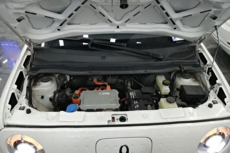 Used ORA Black Cat 2022 Updated Version 301 km Cute Pet Edition Lithium Iron Phosphate Engine Bay