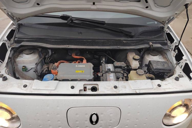 Used ORA Black Cat 2022 301km "Cute & Dynamic" Phosphate Iron Lithium Engine Bay