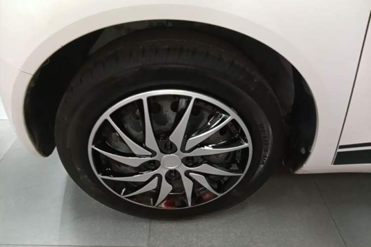 Used ORA Black Cat 2022 301km "Cute Pet" Version – Lithium Iron Phosphate Exterior 2