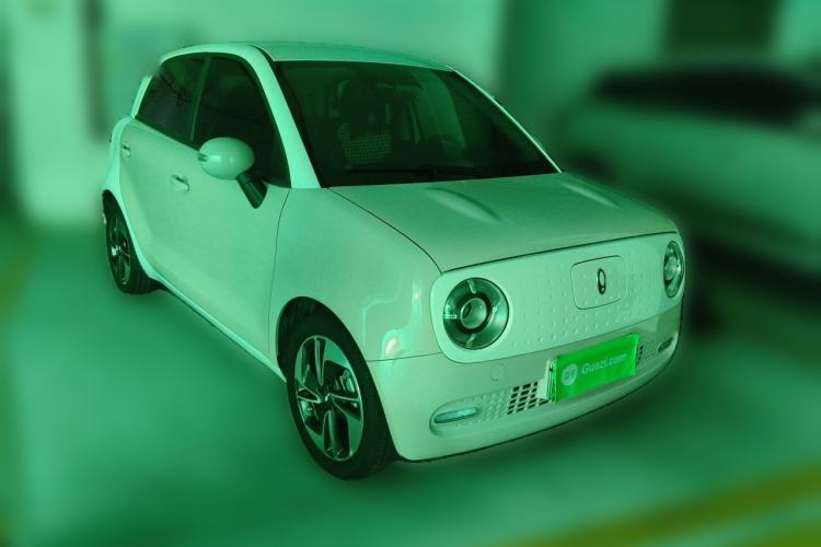 Used ORA Black Cat 2022 351 km Range Luxury Version Lithium-Ion Battery Front Right 45 Deg