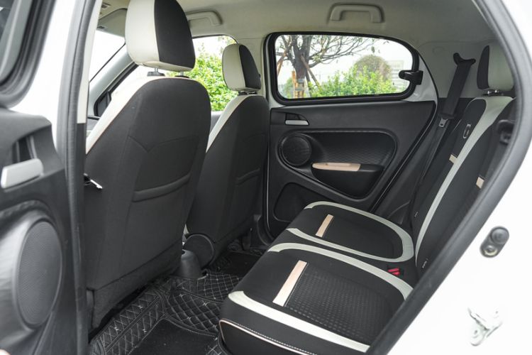 Used ORA Black Cat 2022 351 km Range Comfort Version Ternary Lithium Headliner
