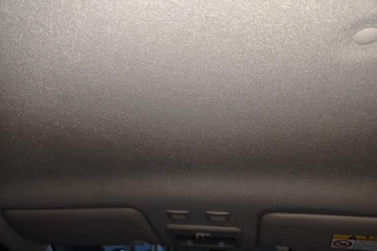 Used ORA Black Cat 2022 351 km Range Comfort Version Ternary Lithium Headliner