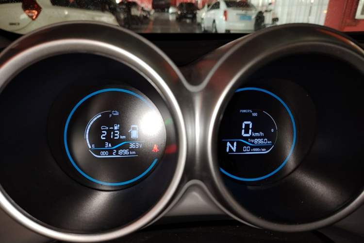 Used ORA Black Cat 2022 301km "Cute Pet" Version – Lithium Iron Phosphate Instrument Cluster