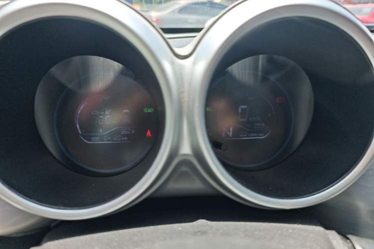 Used ORA Black Cat 2022 301km "Cute Pet" Version – Lithium Iron Phosphate Instrument Cluster