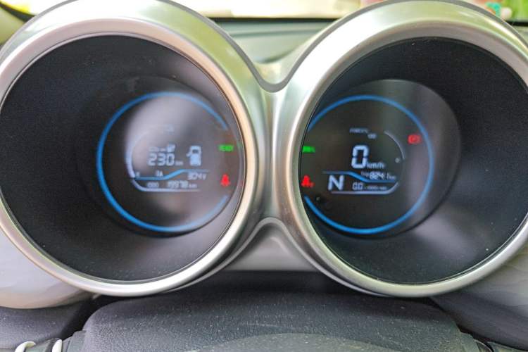 Used ORA Black Cat 2022 301km Base Version Ternary Lithium Instrument Cluster