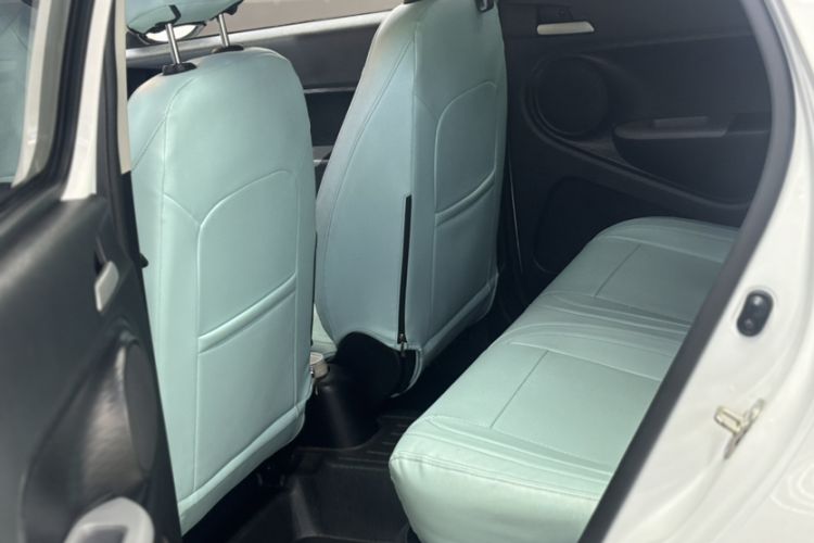 Used ORA Black Cat 2022 301km "Cute Pet" Version – Lithium Iron Phosphate Interior 3