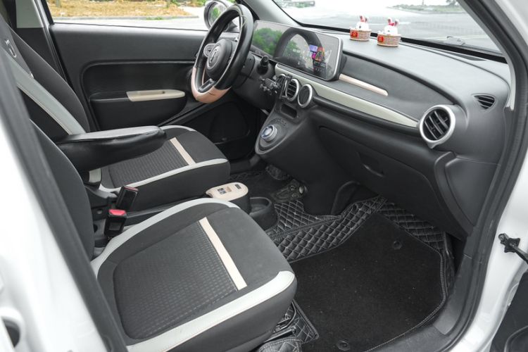 Used ORA Black Cat 2022 351 km Range Comfort Version Ternary Lithium Interior 9