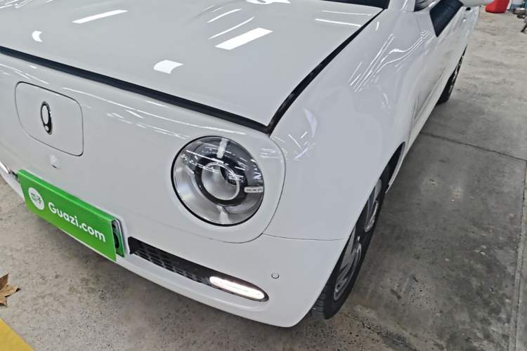 Used ORA Black Cat 2022 351 km Range Comfort Version Ternary Lithium Left Front Headlight