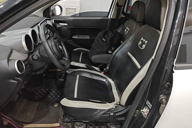 Used ORA Black Cat 2022 301km Base Version Ternary Lithium Left Front Seat