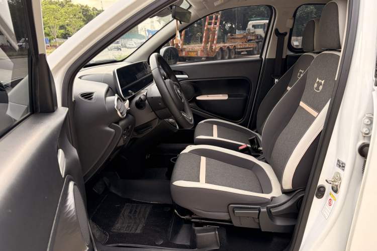 Used ORA Black Cat 2022 405 km Long-Range Version Ternary Lithium Left Front Seat