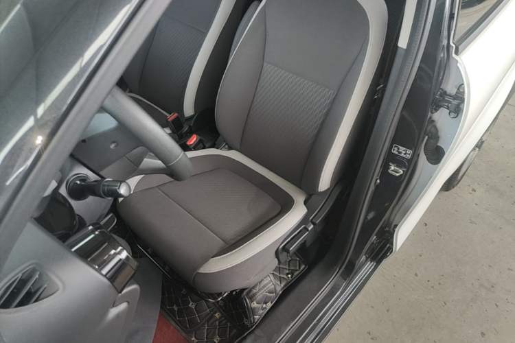 Used ORA Black Cat 2022 301km "Cute & Dynamic" Phosphate Iron Lithium Left Front Seat