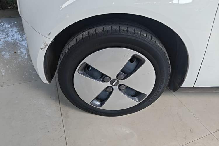 Used ORA Black Cat 2022 301km "Cute Pet" Version – Lithium Iron Phosphate Left Front Wheel Hub