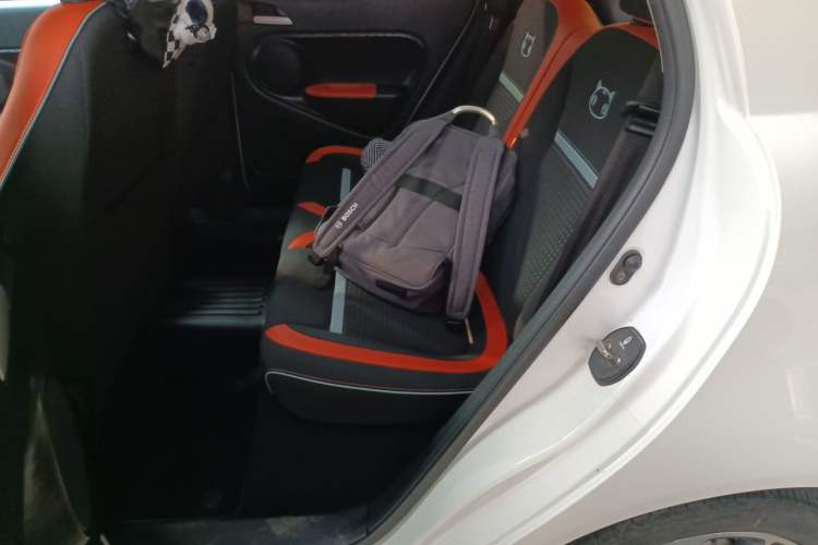 Used ORA Black Cat 2022 351 km Range Comfort Version Ternary Lithium Left Rear Seat