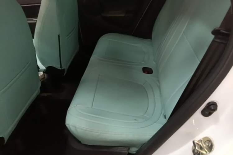 Used ORA Black Cat 2022 301km "Cute Pet" Version – Lithium Iron Phosphate Left Rear Seat