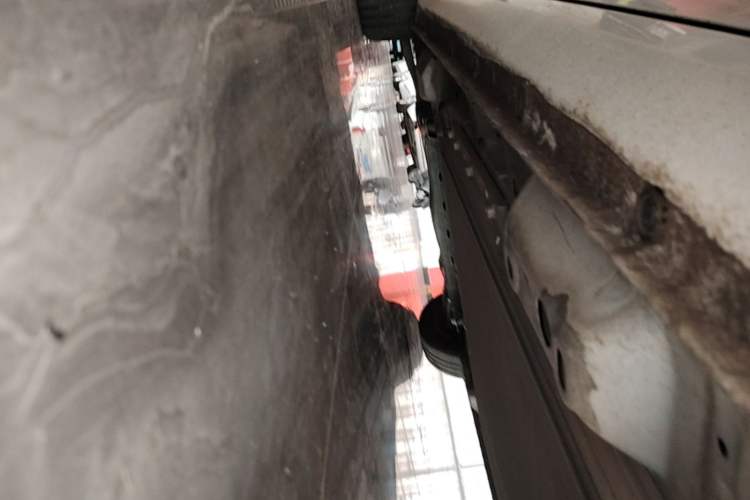 Used ORA Black Cat 2022 301km "Cute Pet" Version – Lithium Iron Phosphate Left Side Sill