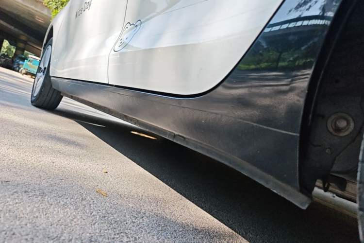 Used ORA Black Cat 2022 Updated Version 301 km Cute Pet Edition Lithium Iron Phosphate Left Side Sill