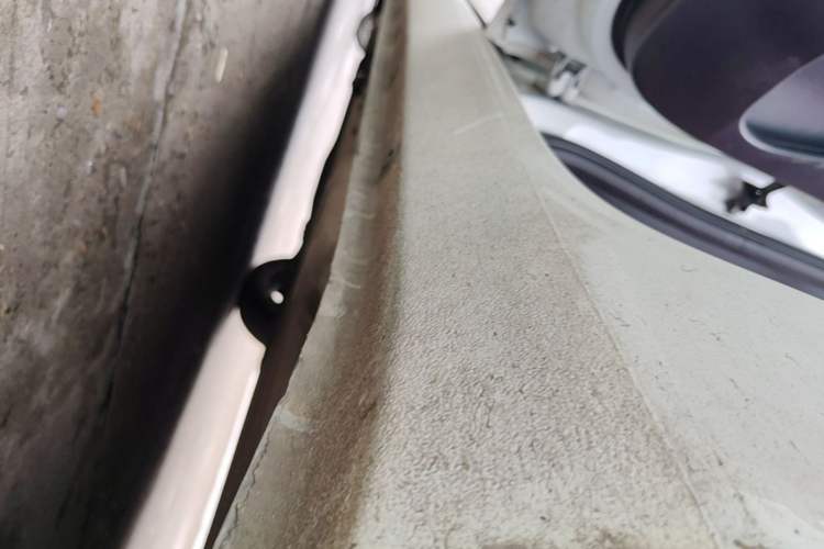 Used ORA Black Cat 2022 351 km Standard Version Ternary Lithium Left Side Sill